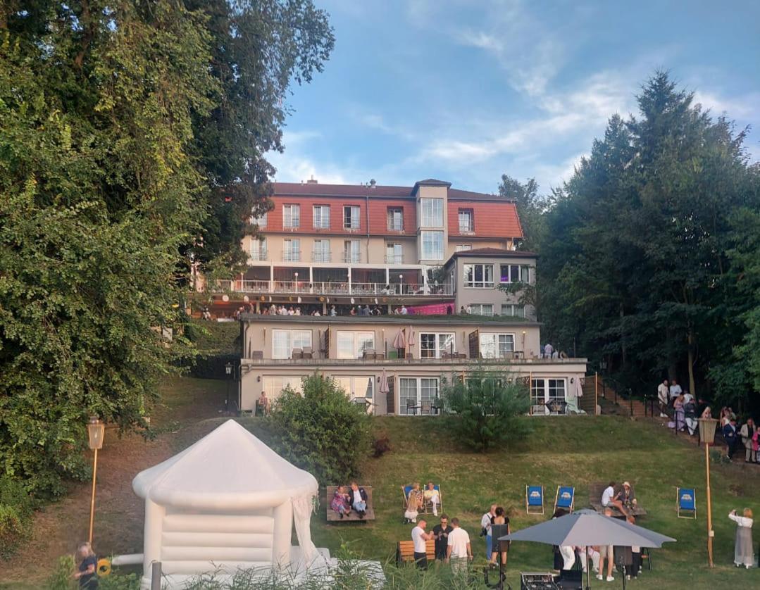 Strandhotel Vier Jahreszeiten Buckow Εξωτερικό φωτογραφία
